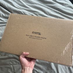 Plugable USB-C portable monitor 15.6”