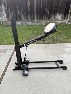 DB Method Squat Machine
