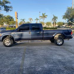 2005 Ford F-350  $ 8500