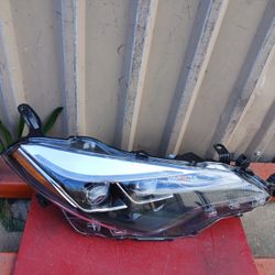2017-2019 TOYOTA COROLLA Right Side LED Headlight
