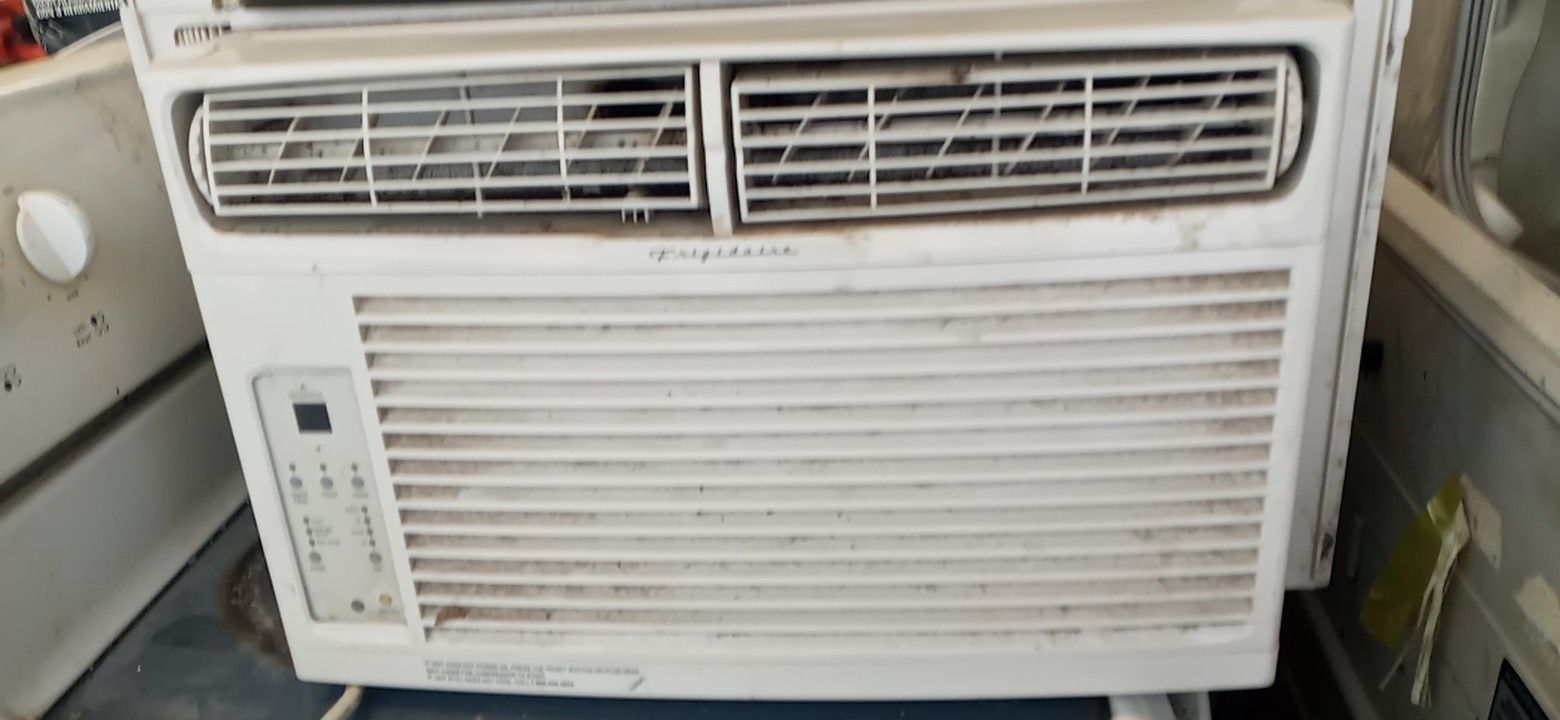 15,100 BTU Window Unit