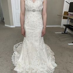 Wedding dress