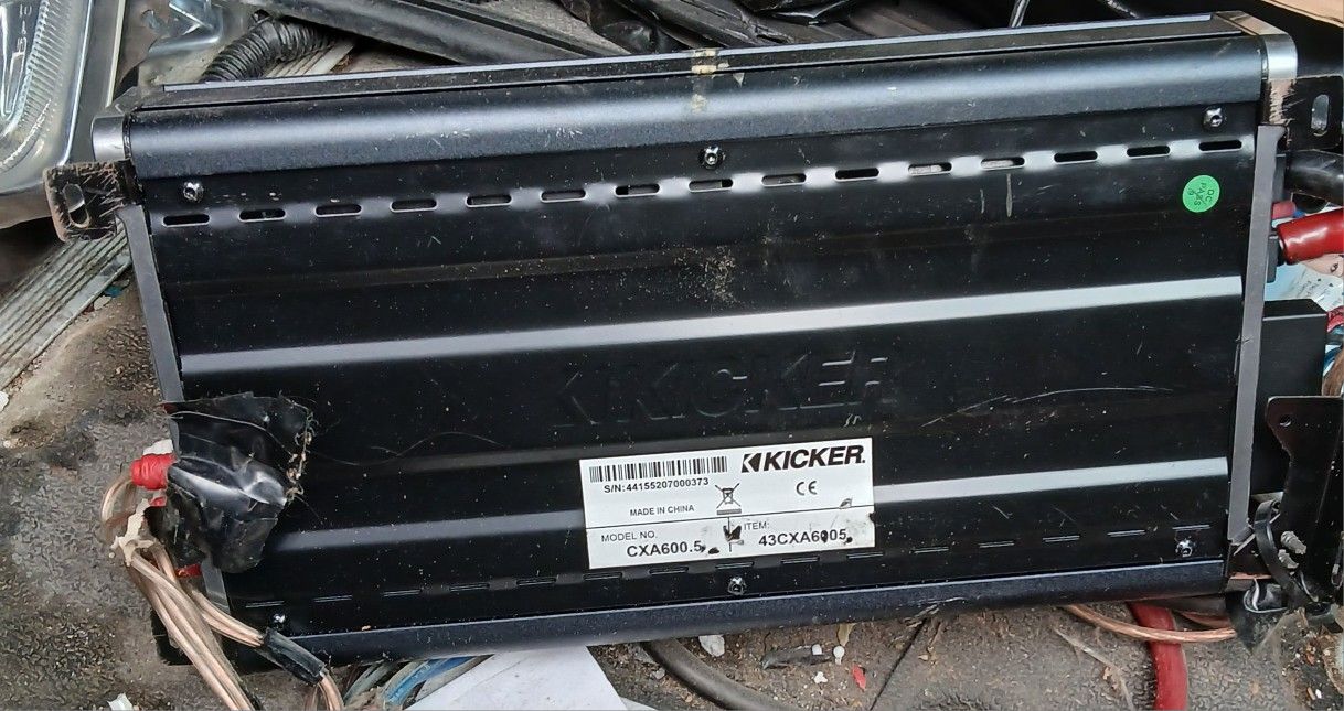 kicker cxa600.5 Car Audio 5 Channel Amp 43CXA600.5 w/ Remote PKD1 Amplifier Kit