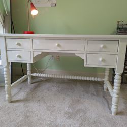 ✨ Pottery Barn White Gloss Writing Desk – Solid Wood – EXCELLENT CONDITION