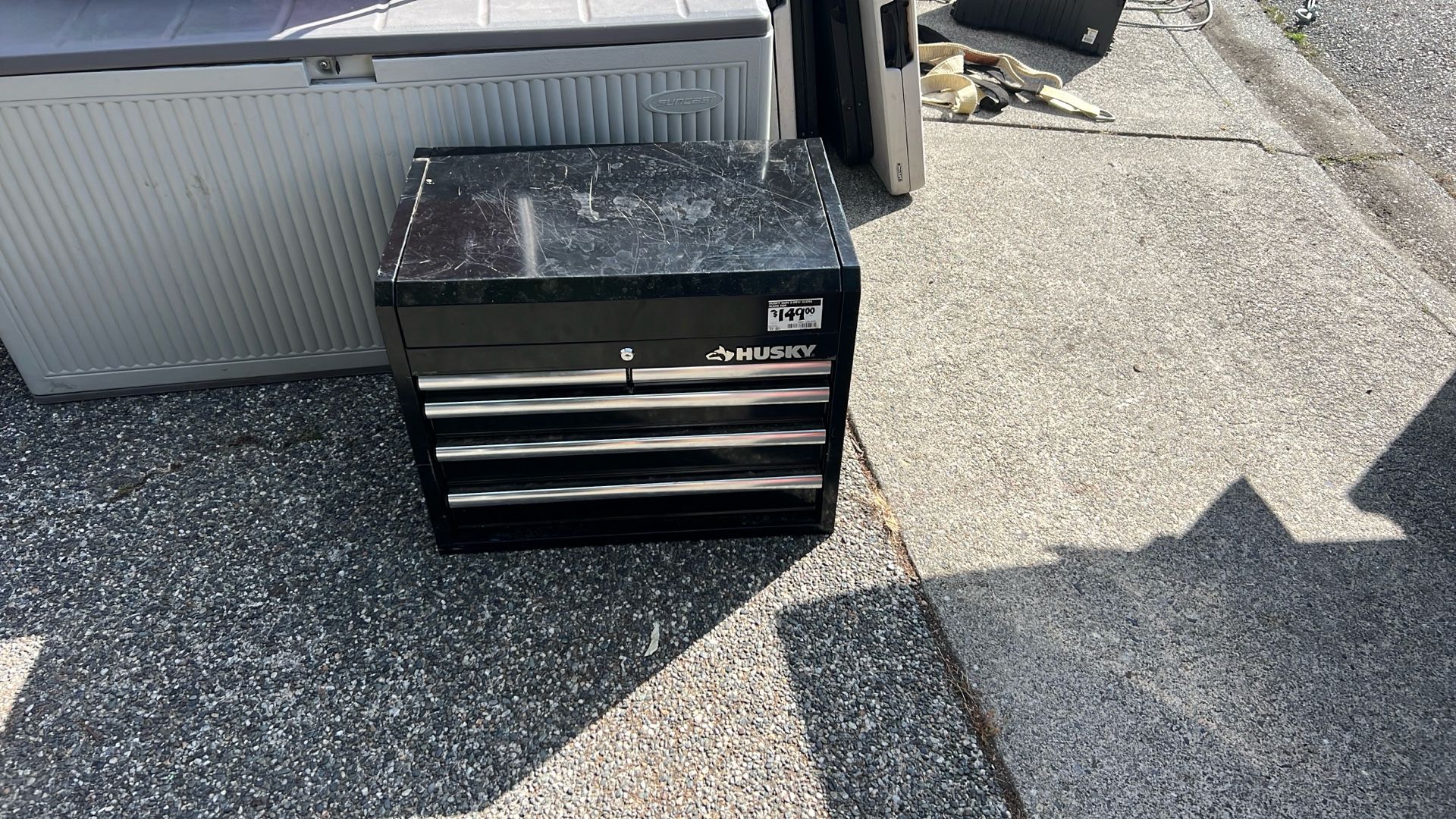 Husky 5 drawer tool chest ( no locking key)