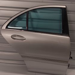 2003-2007 Mercedes-Benz W203 C230 Complete Right Rear Door OEM