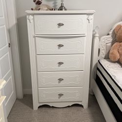 Ashley 5 Drawer Dresser