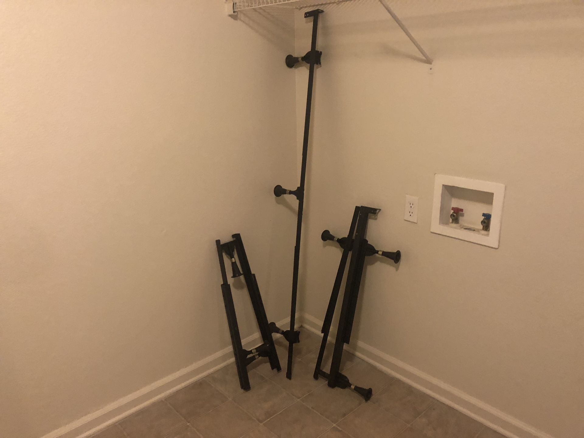 Bottom bed frame post