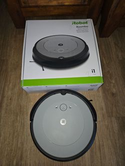 LIKE NEW ROOMBA ROBOT VACUUM