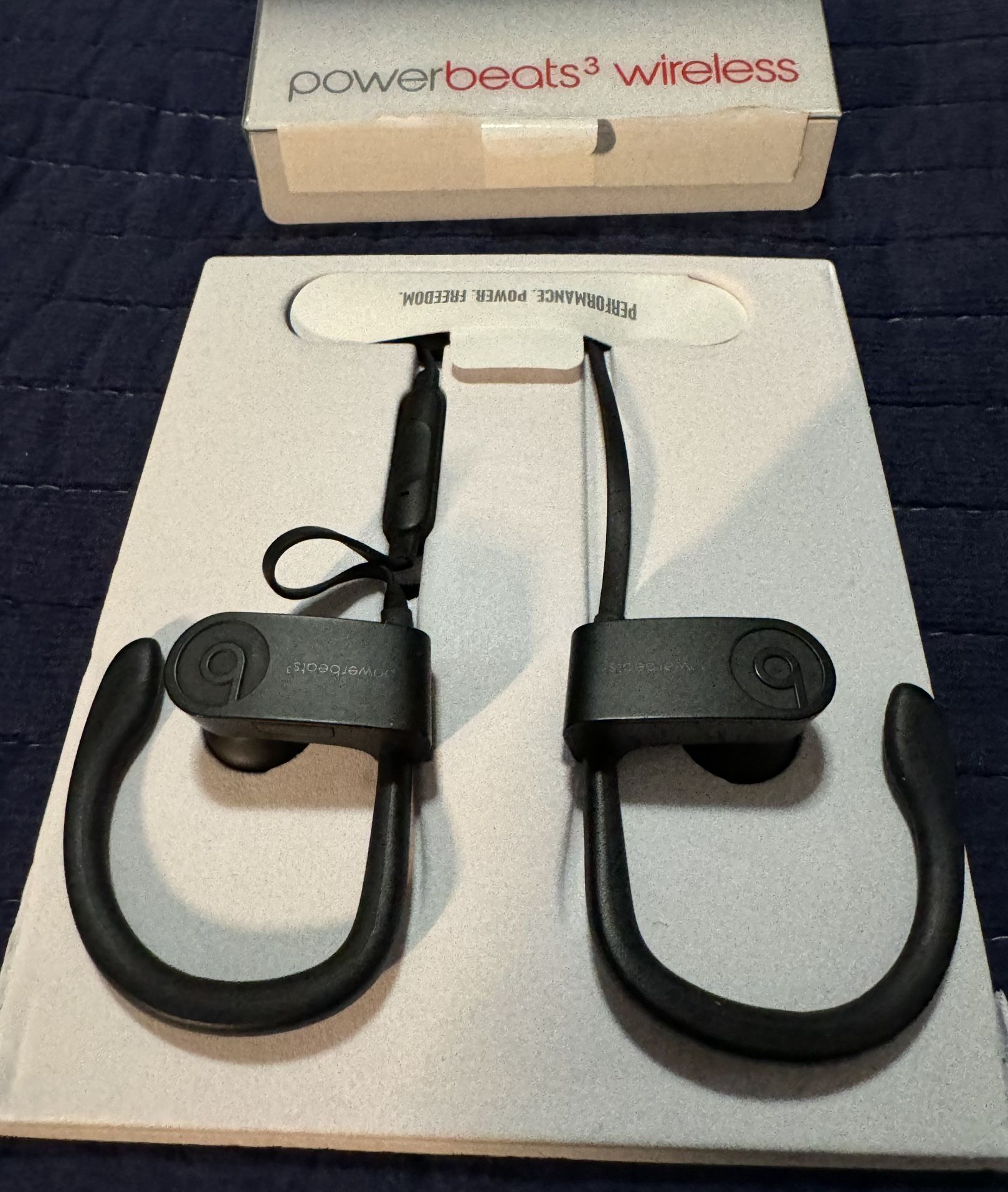 Power Beats 3 Never Used 