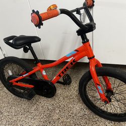 Trek Bicycle precaliber 12