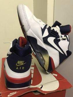 Nike Flights