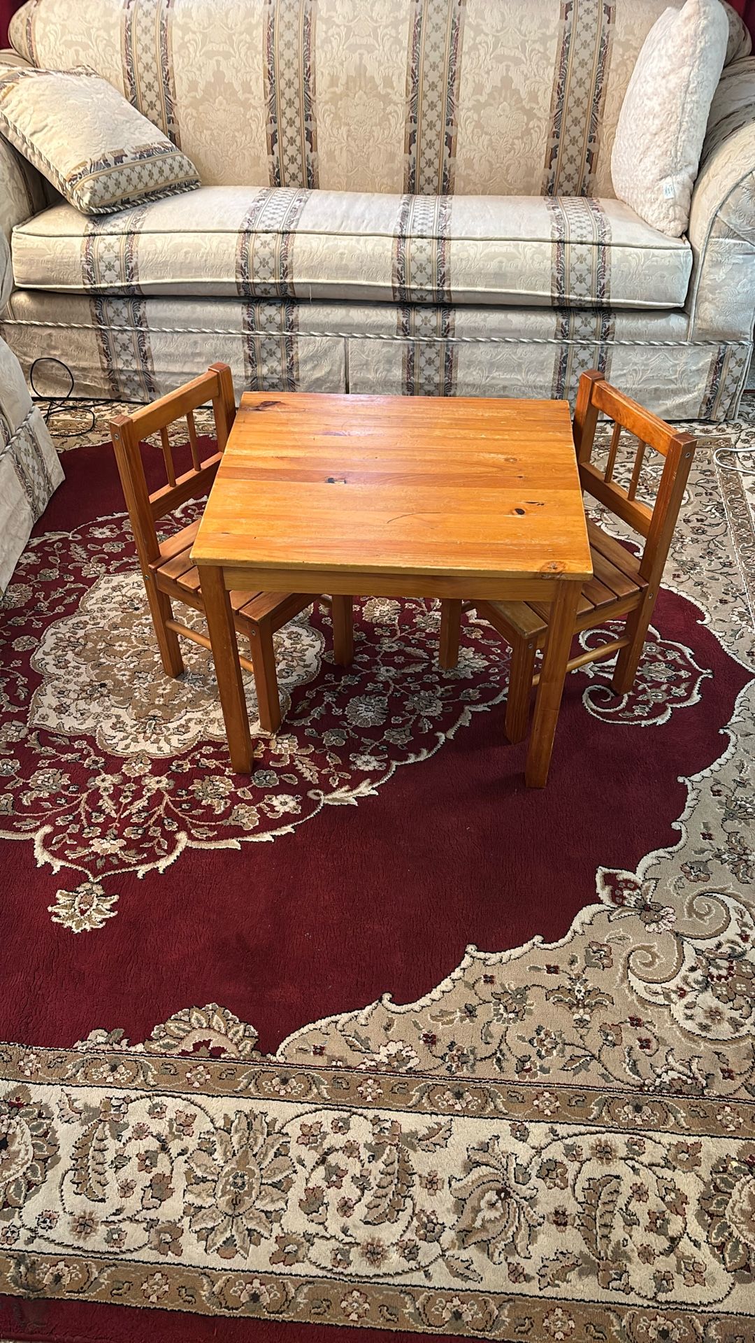 Cute Kids Table And Chairs