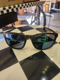 Oakley Enduro men's sunglasses