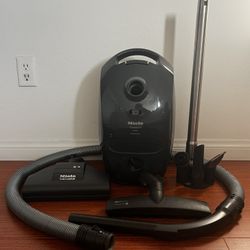 Miele Classic C1 Capri Vacuum-Preowned