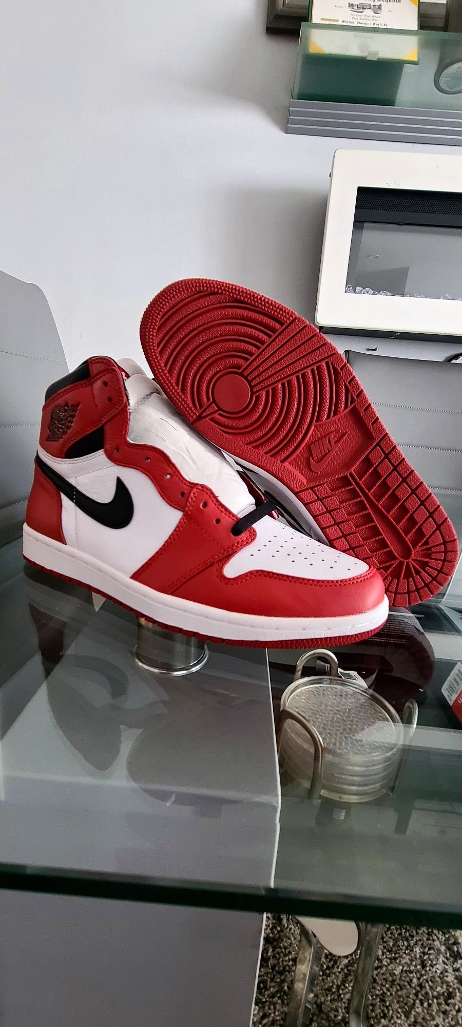 Jordan 1 High OG Chicago Size 10.5 Brand New