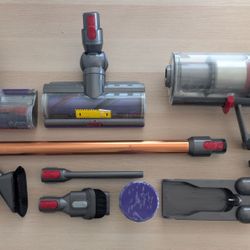 Dyson V10 Cyclone Cordless Stick Vacuum Cleaner