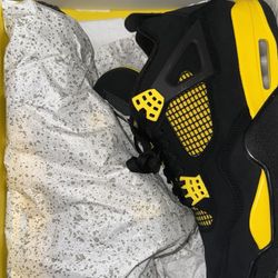 Jordan 4 