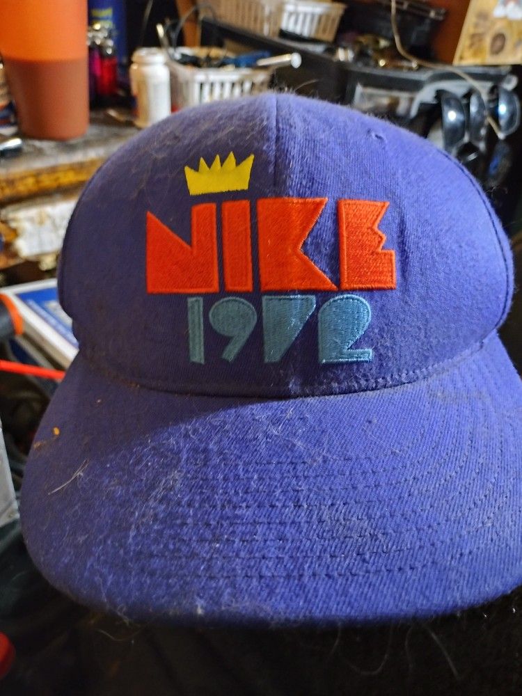 Taking best offer on this Proto-sample 1972 Nike Cap