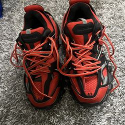 Balenciga Track 42