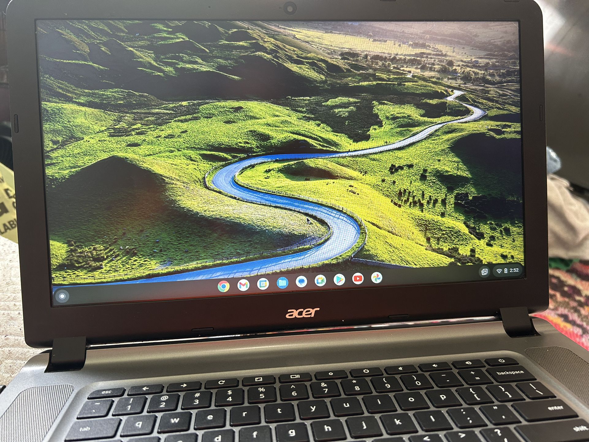 Chromebook Acer Laptop W/ Charger