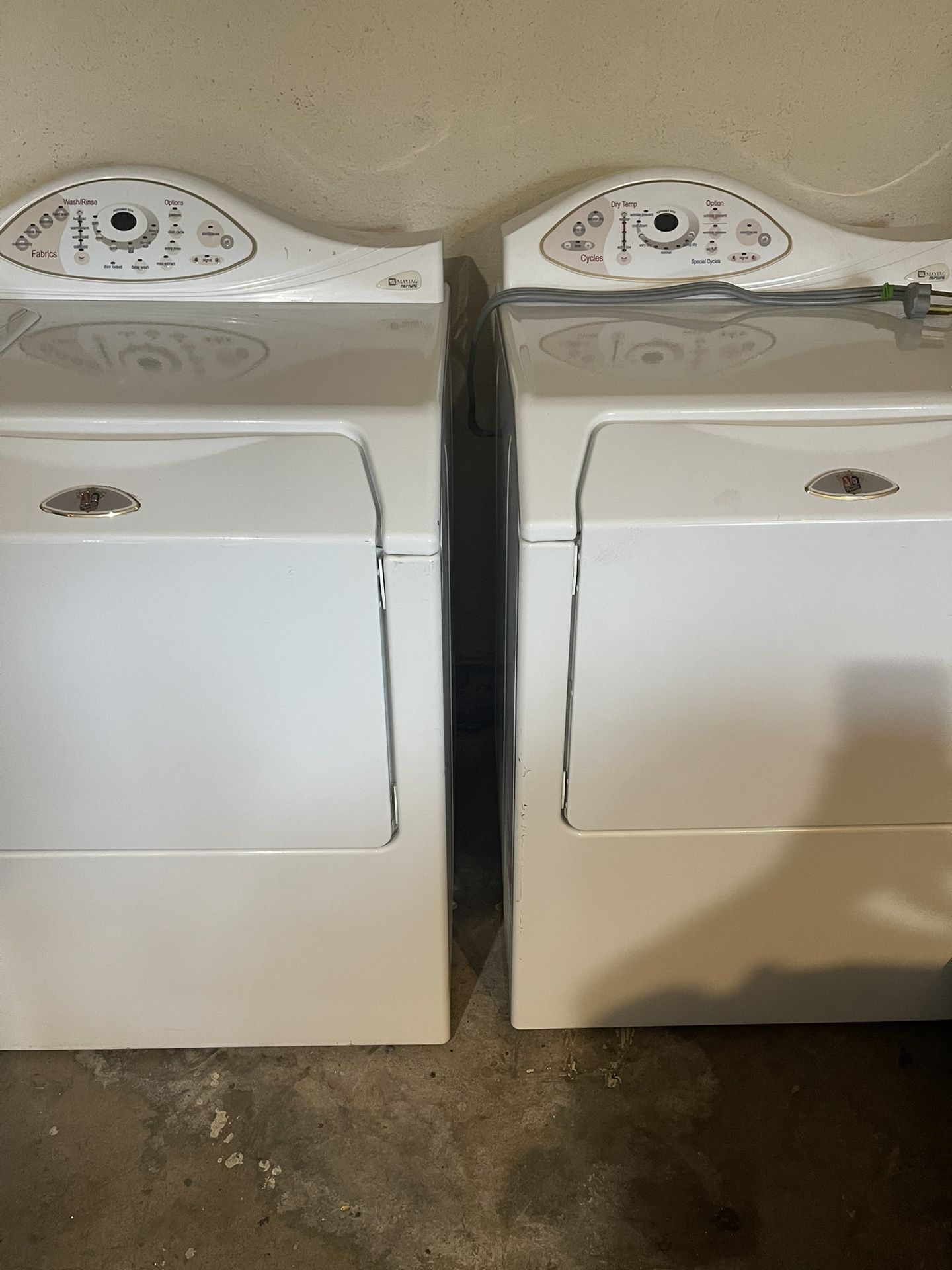  Washing Machine  And  dryer