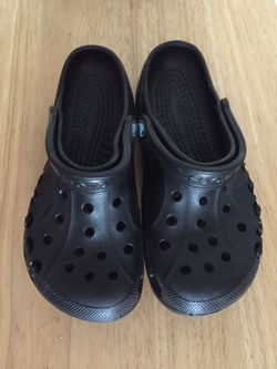 Crocs, Black, Mens Size 7, Women’s Size 9