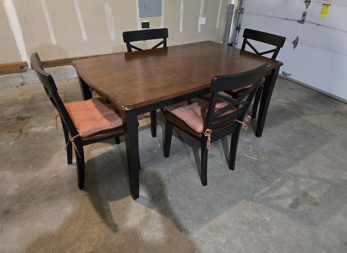 Dining Room and Chairs With Cushions