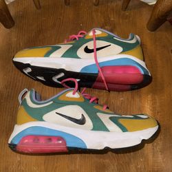 Nike Sneakers Size 9