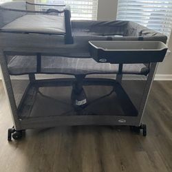 Halo Bassinet/Pack N Play