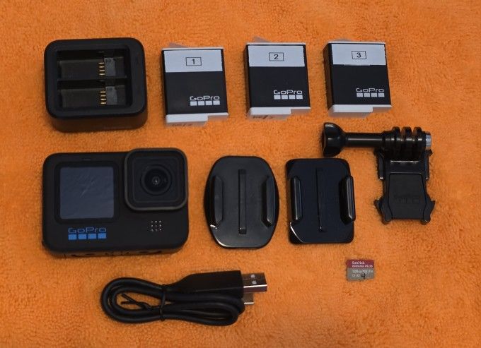 Gopro 11 with 3 Endurance Batteries
