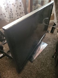 LG tv 40 in 30 bucks