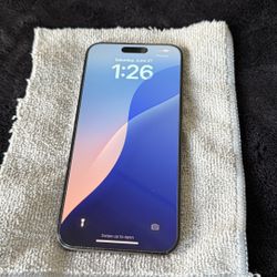 iPhone 15 Pro Max (512 GB)
