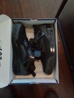 Jordan Spizike Low