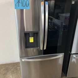 Lg-French-door-fridge-with-Instaview 