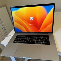 Macbook Pro 15” Touchbar W/ Fingerprint ID (2017)