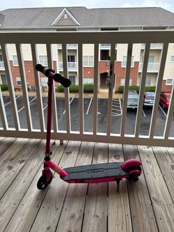 Kids E90 Razor Electric Scooter Pink!