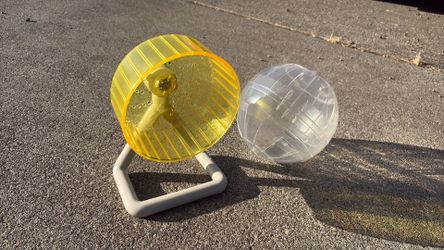 Whisper quiet hamster wheel and hamster ball