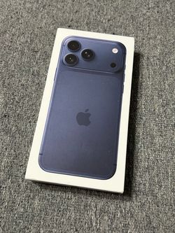 Sealed iPhone 17 Pro Max 256GB T-Mobile/Metro PCs