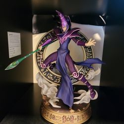 F4F Yu-Gi-Oh! – Dark Magician (Standard Purple Edition)
