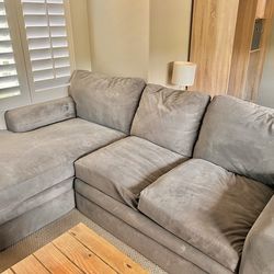 Designer sectional w chaise