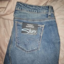 Silver jeans mid rise NEW with tags