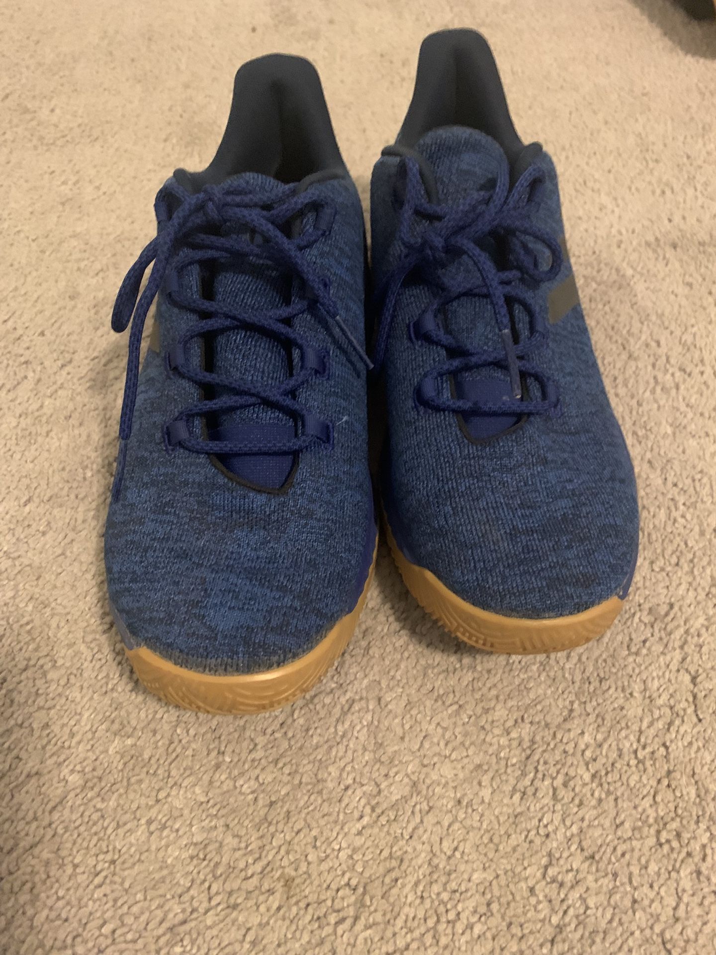 Running Shoes