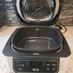 Brand New Ninja  Air Fryer Unused