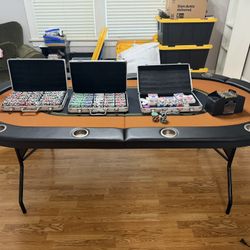 POKER TABLE W/ CHIPS ANS CARDS! 