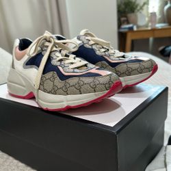 GUCCI shoes