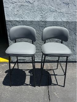 Barstool