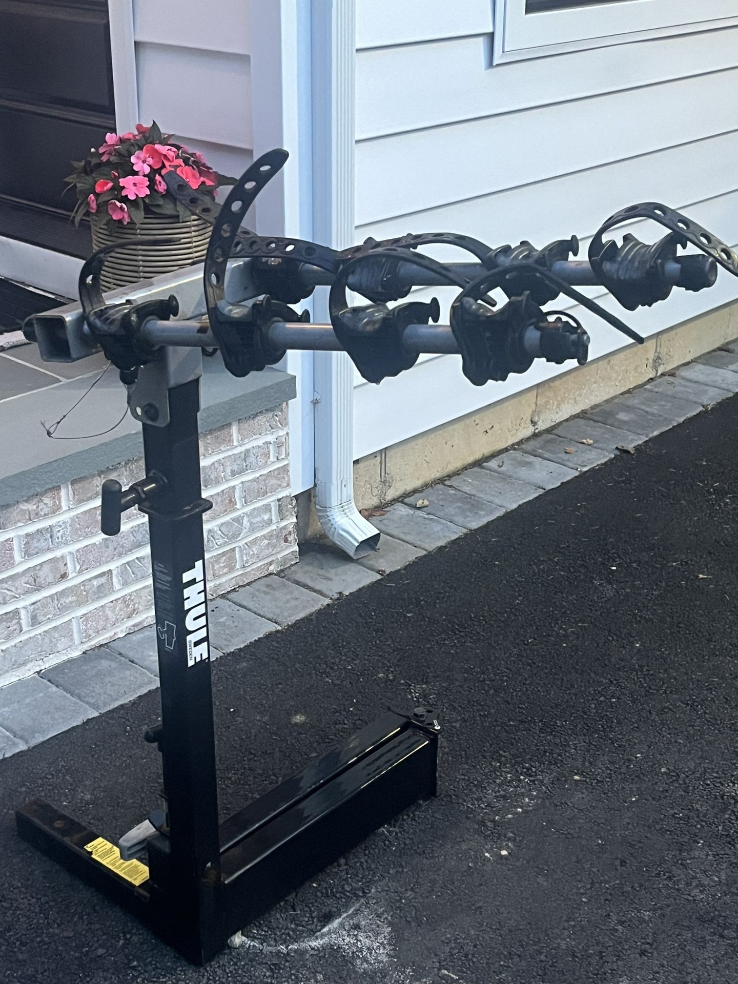 Thule 4 Bike Rack