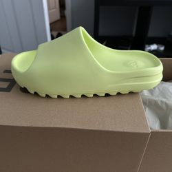 Yeezy Slide Glow Green - Size 12
