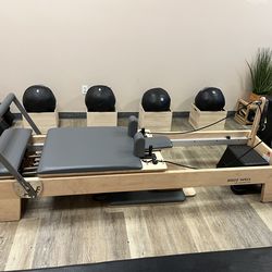 BODI- WELL Pilates Reformer